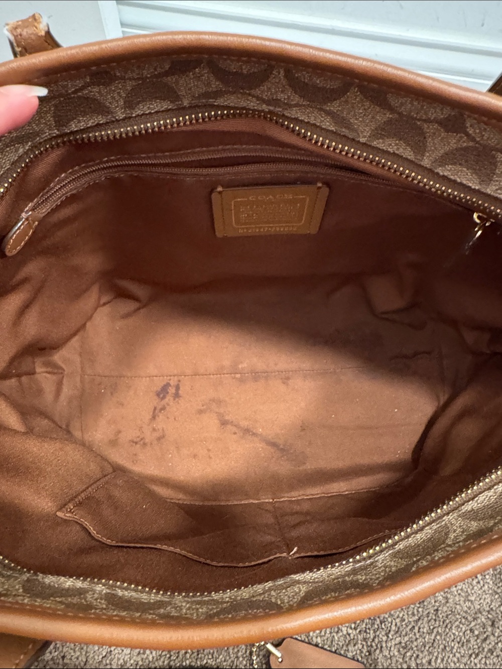 Coach Brown Signature Canvas city tote bag with hangtag - Picture 10 of 11